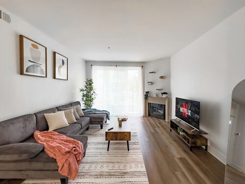 Stylish 1bd apt in Marina Del Rey w FREE parking