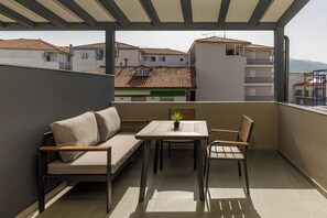 Deluxe Studio Suite | Balcony - Costa De Luxe Suites (Dio-Olympos)