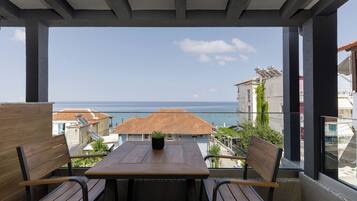 Deluxe Studio Suite, Sea View | View from room