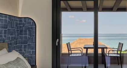 Costa De Luxe Suites