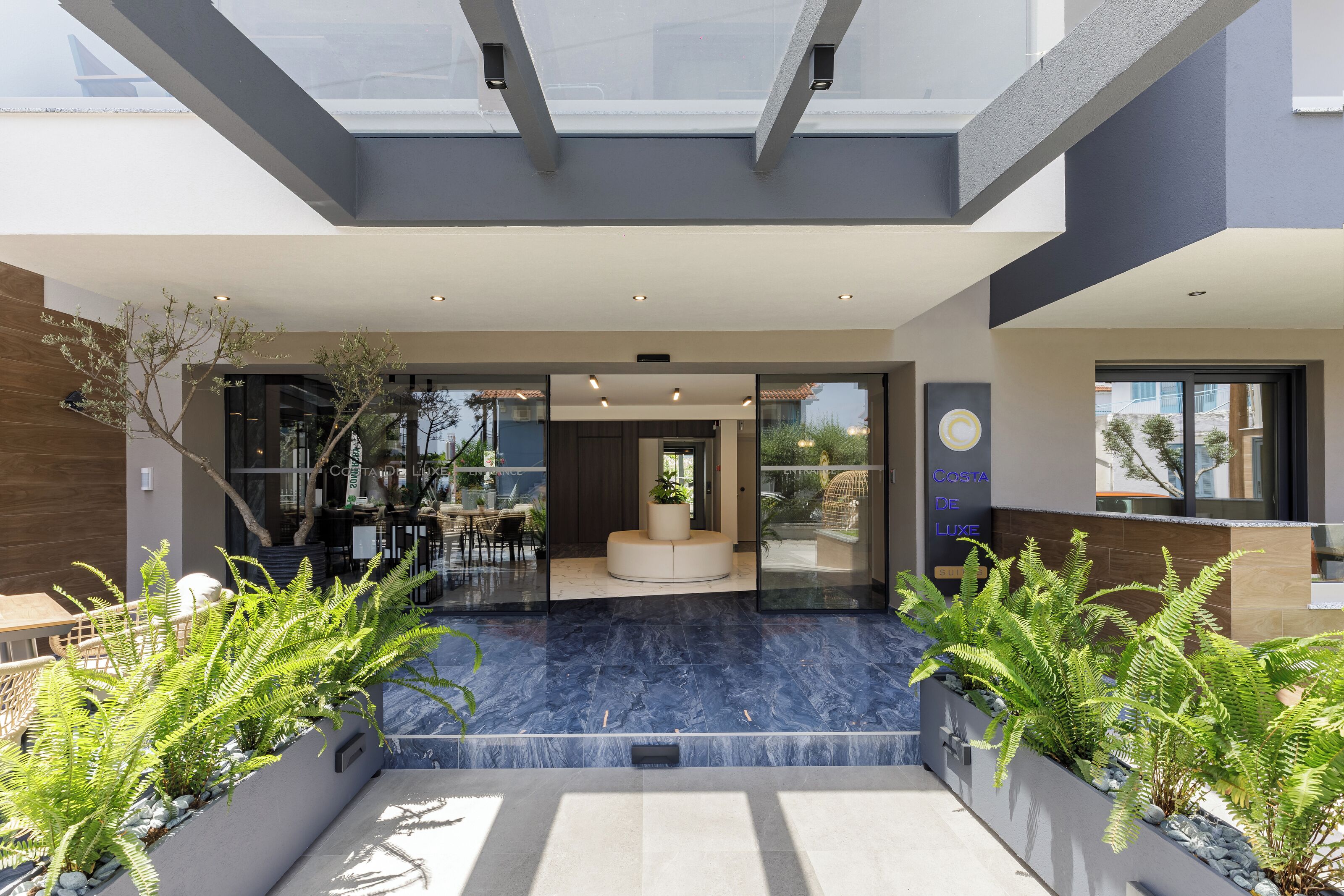 Majoituspaikan sisäänkäynti