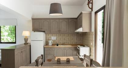 Gkaras Camp & Apartments