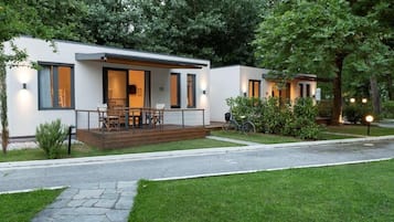 Family Cabin, Garden Area | Exterior