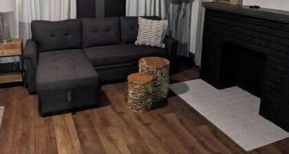 Speakeasy close to Bourbon Row