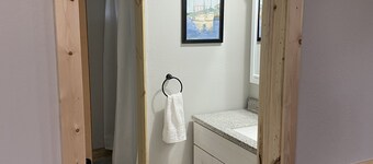 Active “farmette”   New apartment (the Knotty Pine). Nearby restaurants, fitness