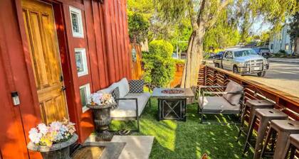 Charming modern guest suite with private entrance