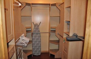 Interior - Lansing Home Close to Cornell and Ithaca College (Lansing)