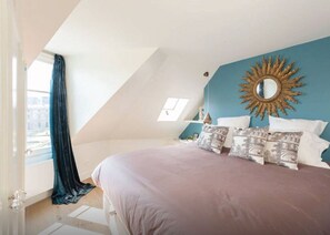 1 quarto, Wi-Fi de cortesia, roupa de cama