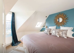 1 quarto, Wi-Fi de cortesia, roupa de cama