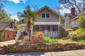 Exterior - Entire Home in Midtown Near Piedmont Park (Atlanta)