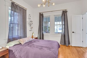 3 bedrooms, desk, iron/ironing board, travel cot - Entire Home in Midtown Near Piedmont Park (Atlanta)