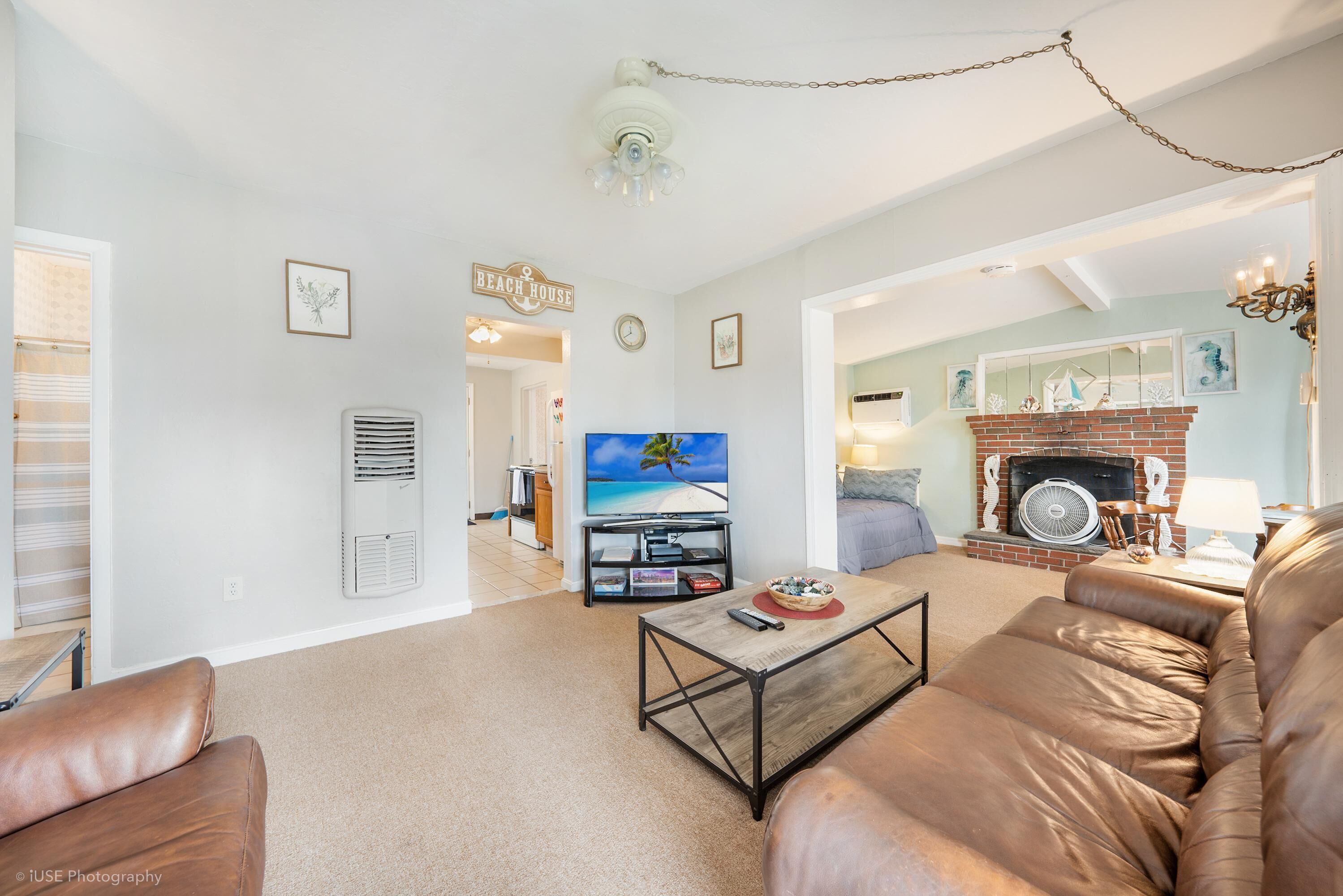 Lovely 3BR Style Home w Porch/BBQ, close to beach