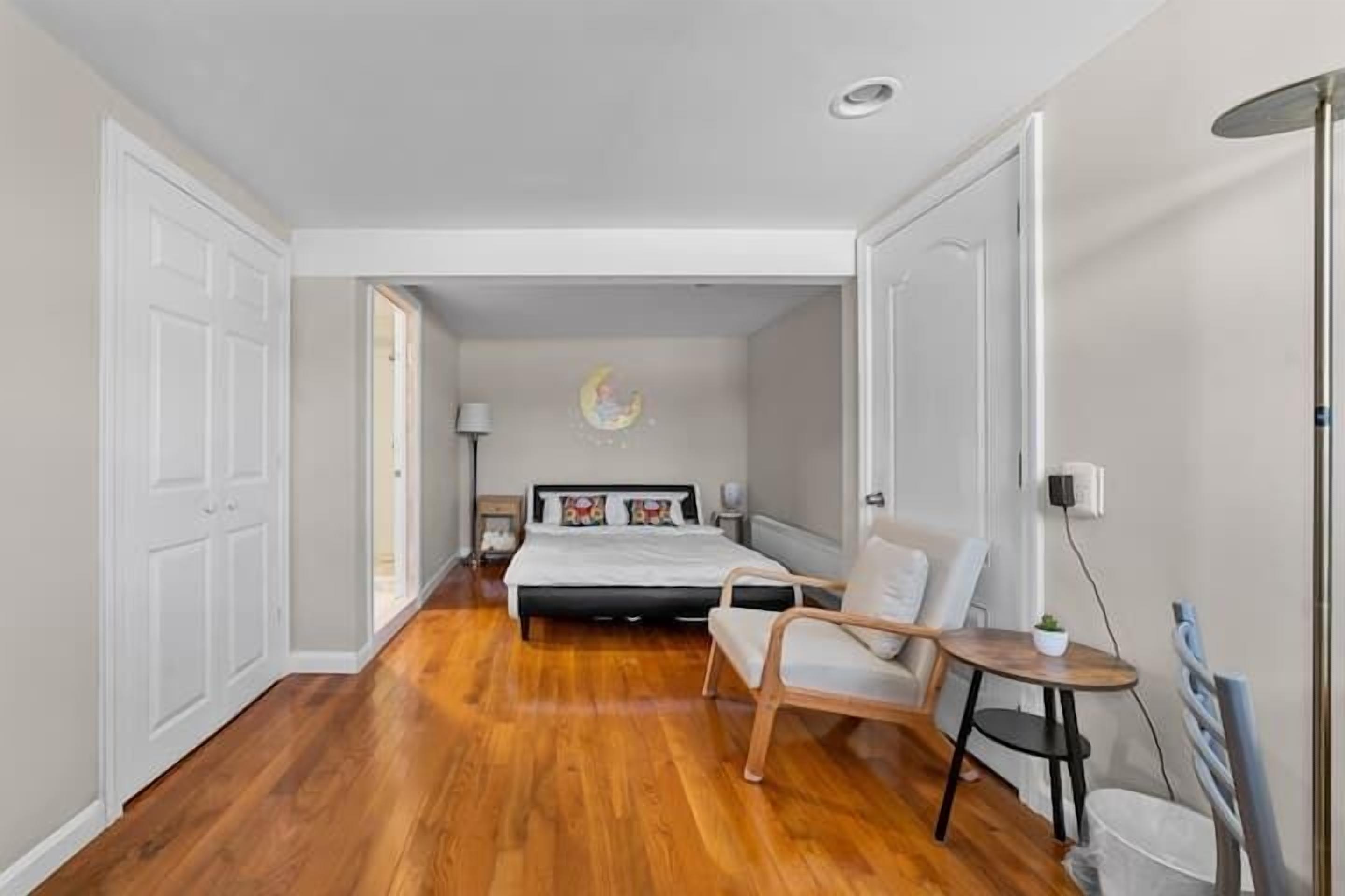 #102 Waltham House by Zen Living