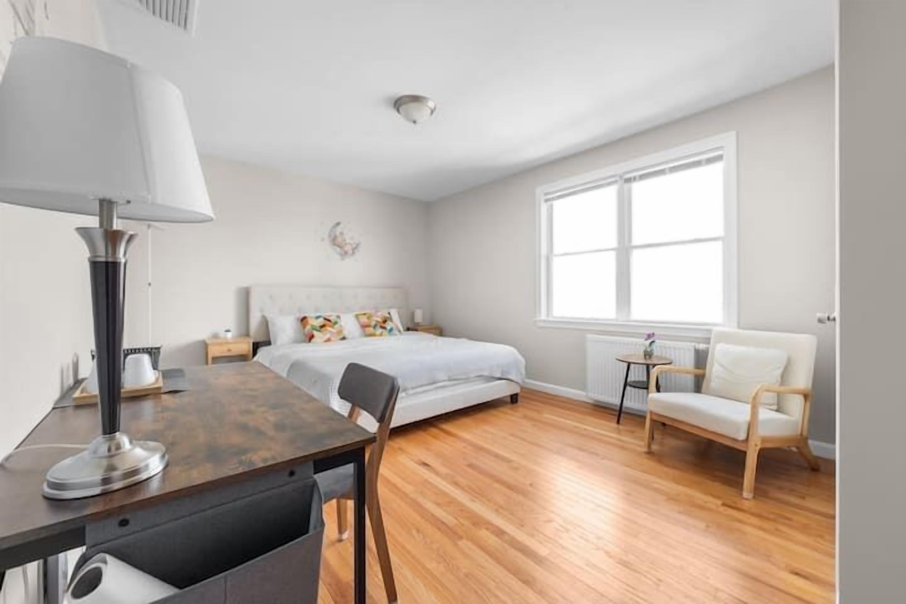 #302 Waltham House by Zen Living