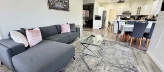 Spacious 3400 sq ft 6 bedroom Hatzic Mission Home