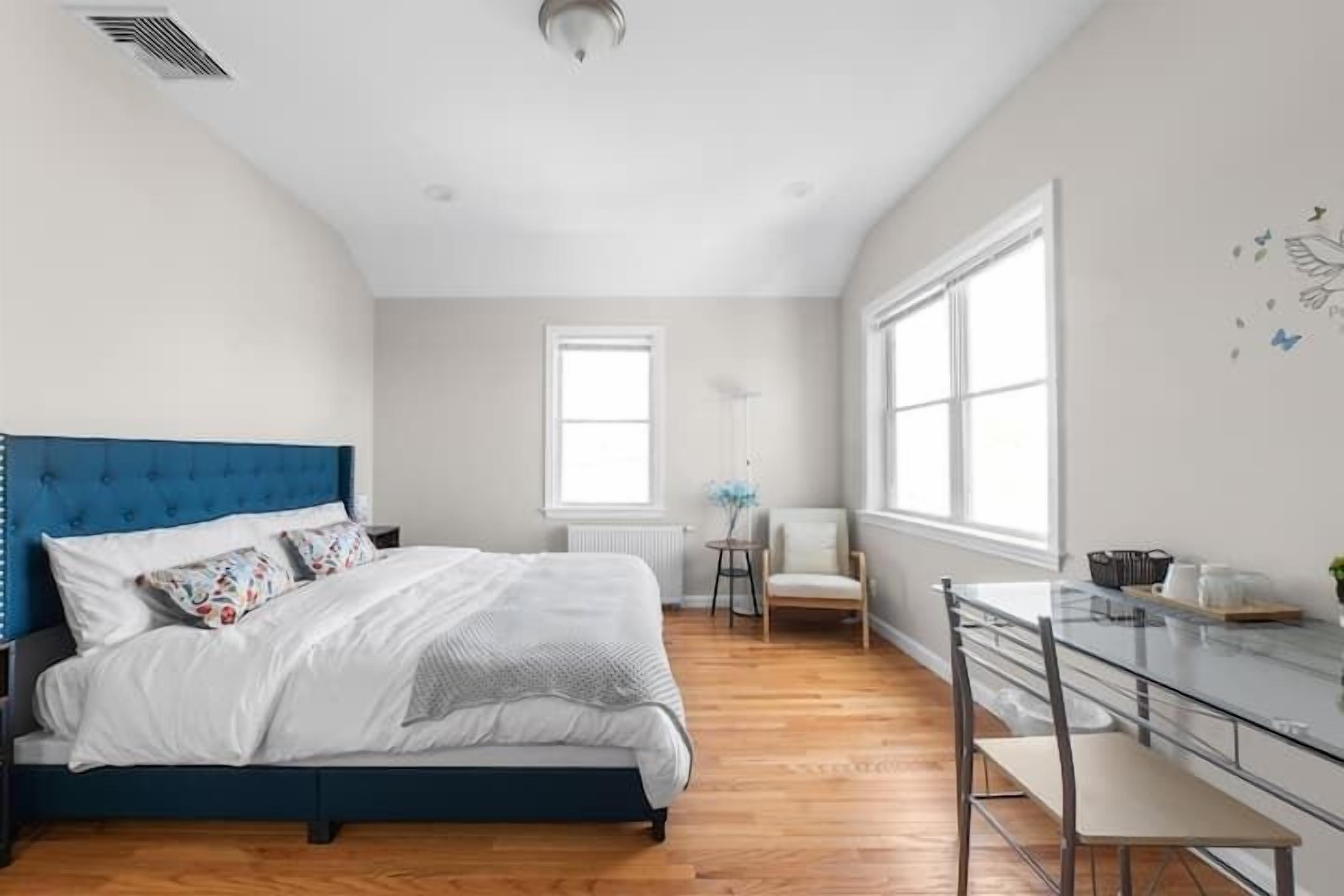 #301 Waltham House by Zen Living