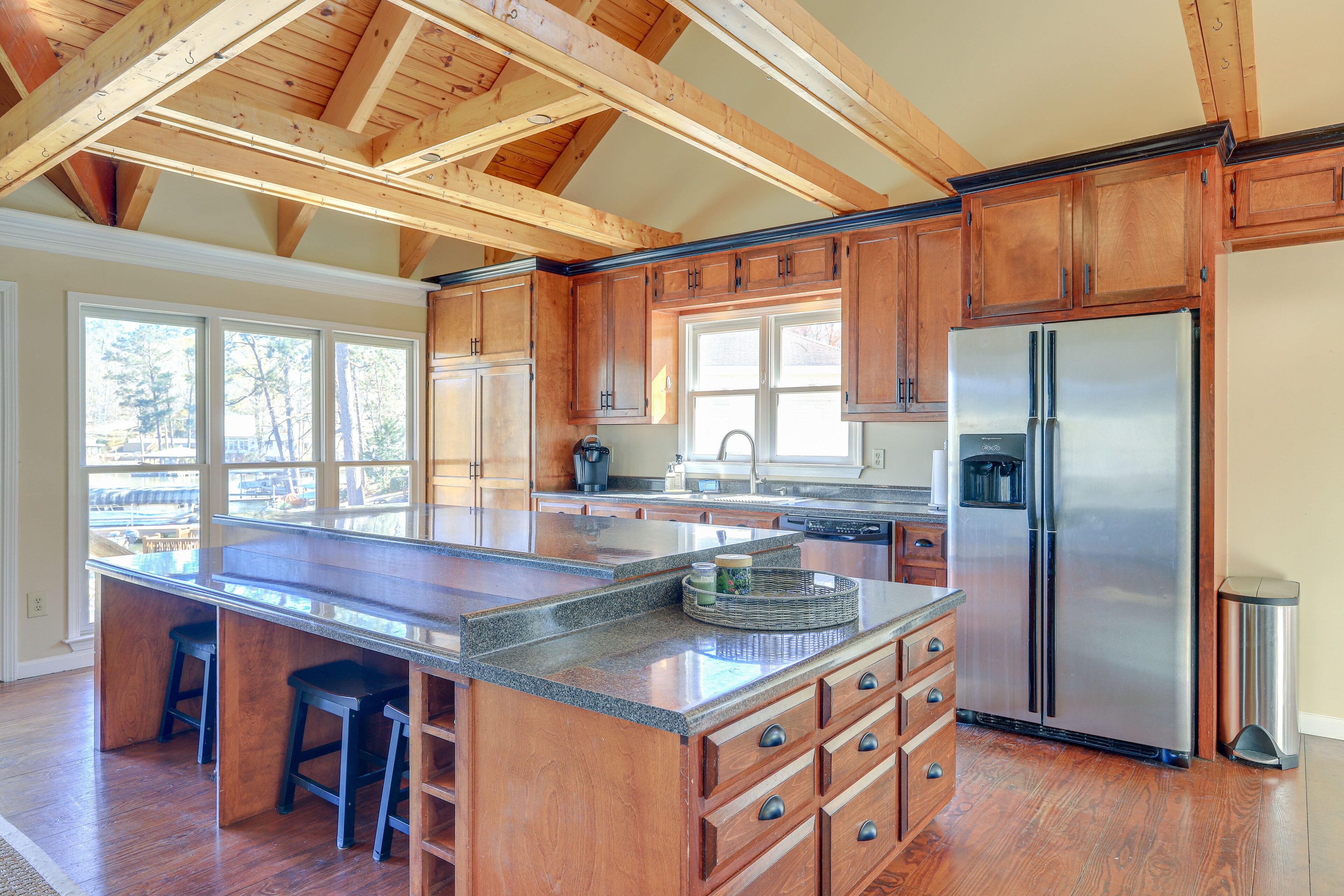 Georgia Vacation Rental on Jackson Lake w/ Dock