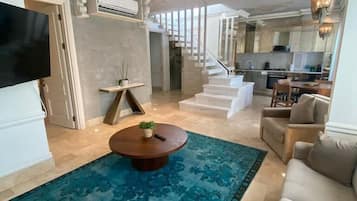 Apartemen Desain | Area keluarga | Televisi LCD 50-inci dengan saluran TV digital dan TV