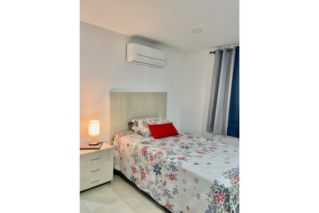 Gorgeous Home Perfect Location Close to the Ocean