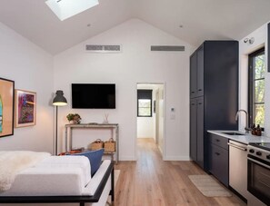 Room - The Condesa House (Austin)