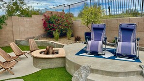 Property grounds - Massive, picturesque family fun getaway w/pool, game room & trampoline (Phoenix)