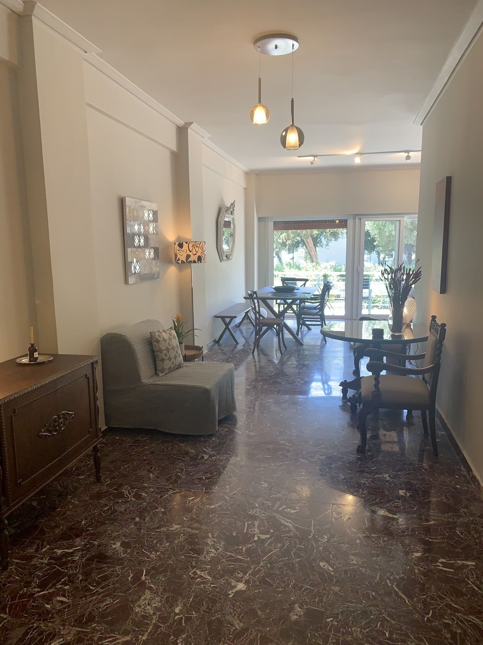 Athens Riviera fully renovated apartment-next to the Marina