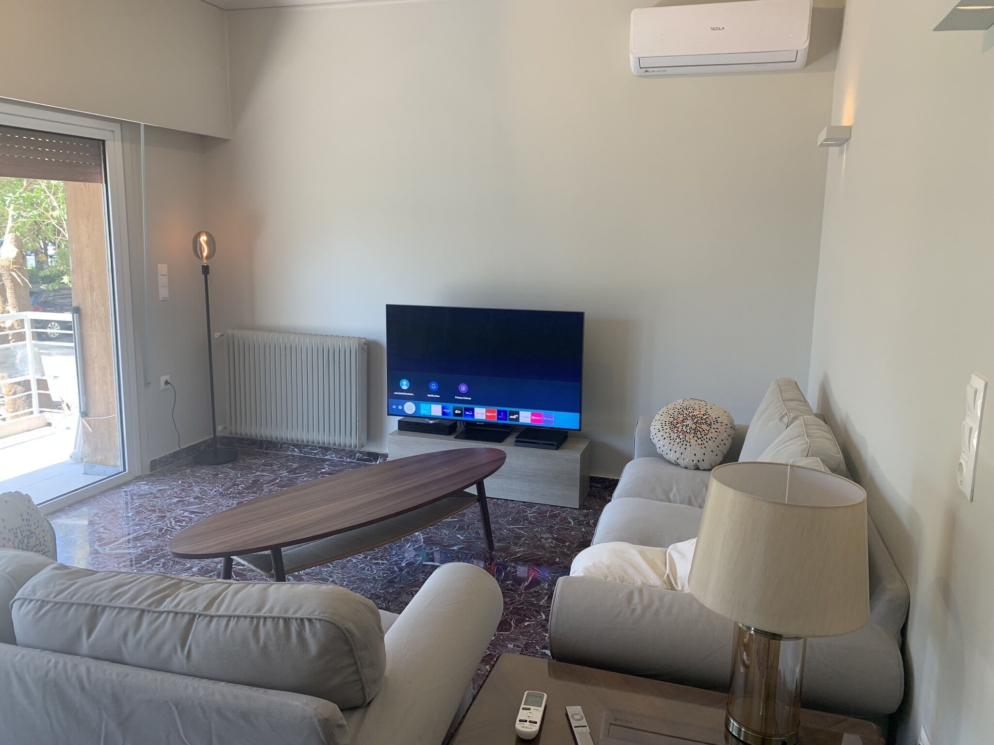 Athens Riviera fully renovated apartment-next to the Marina