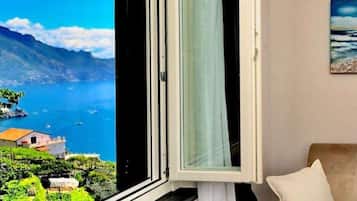 Moon | Coin séjour | TV connectée