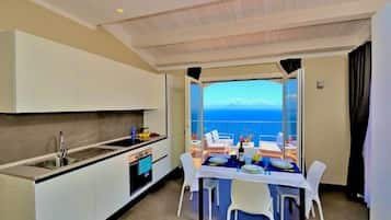 Studio Suite | Area keluarga | Smart TV