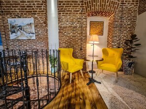 Interior - Art's Hotel Tbilisi (Tbilisi)