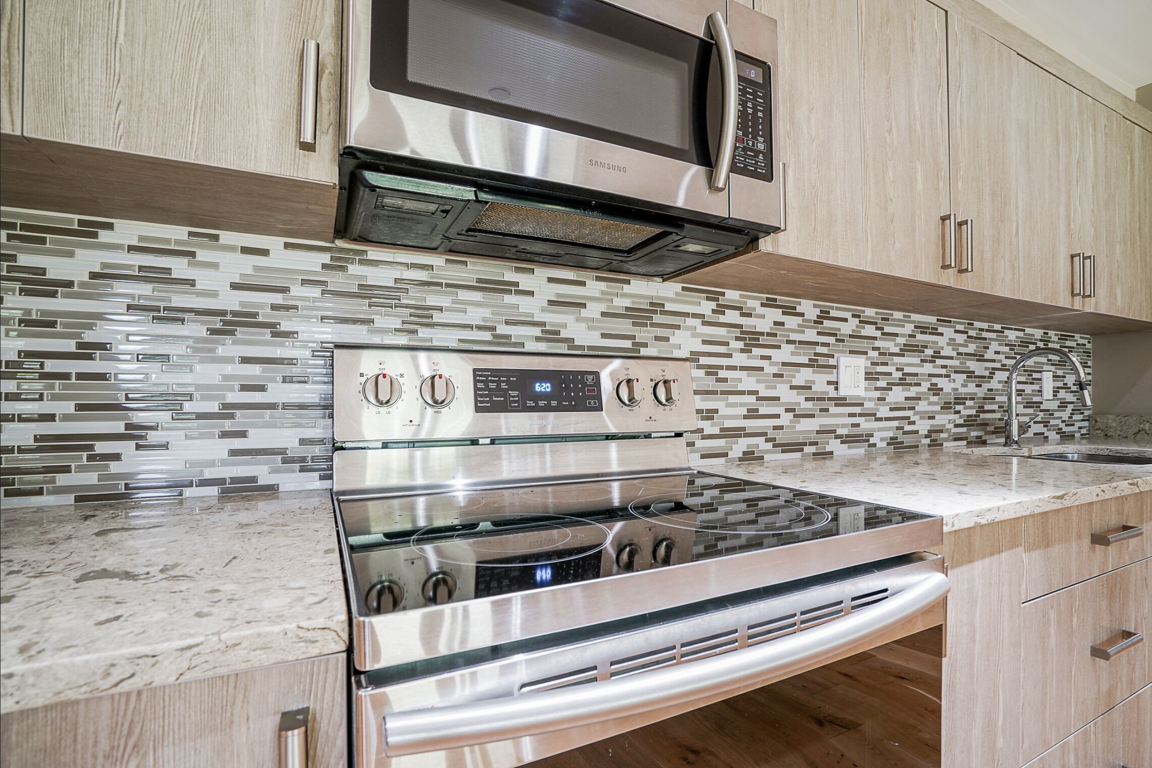 Spring Promotion/ Modern Private 2 BR Suite