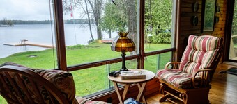 Deer Bay Hideaway on Lower Buckhorn Lake. Perfect for family vacations.