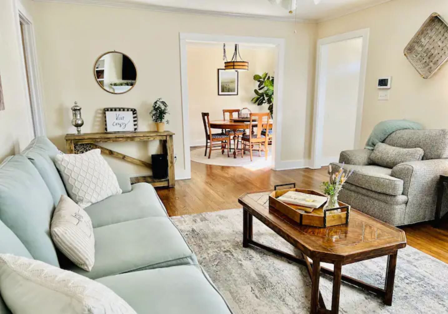 Entire Beaufort Home minutes to downtown & Parris Island