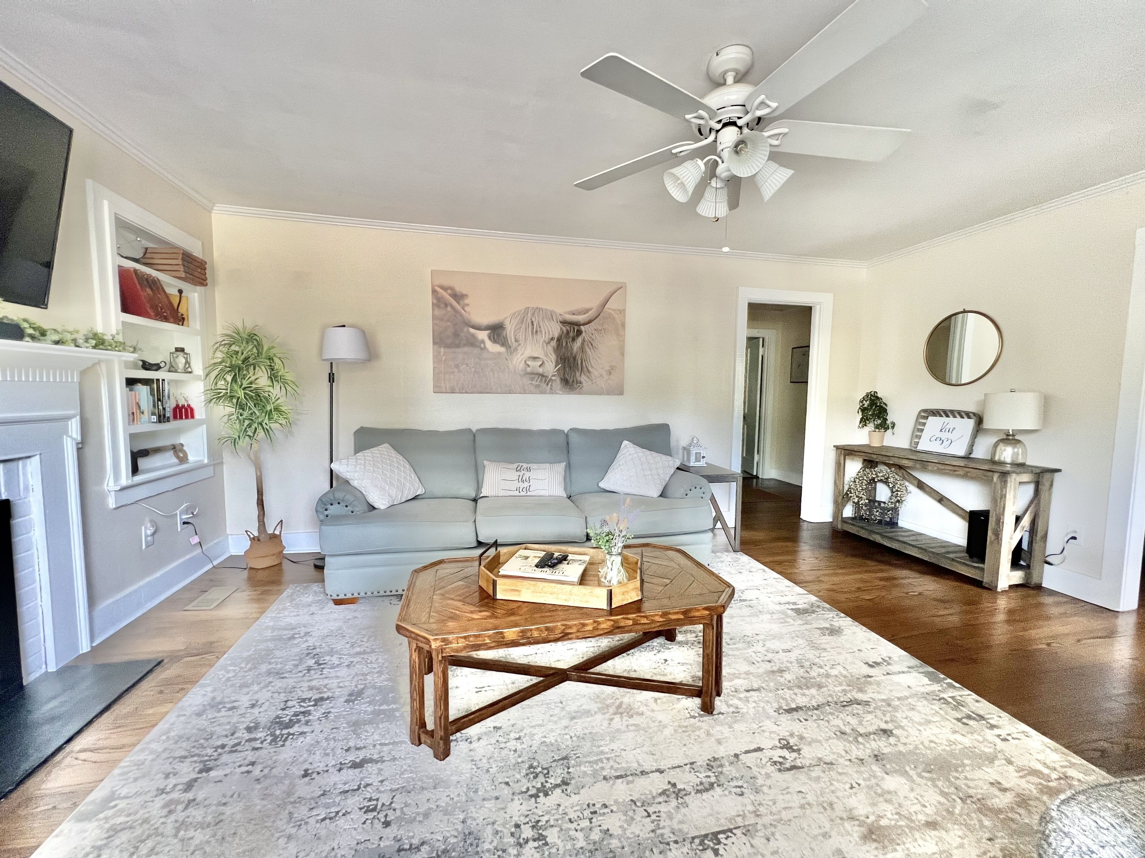 Entire Beaufort Home minutes to downtown & Parris Island