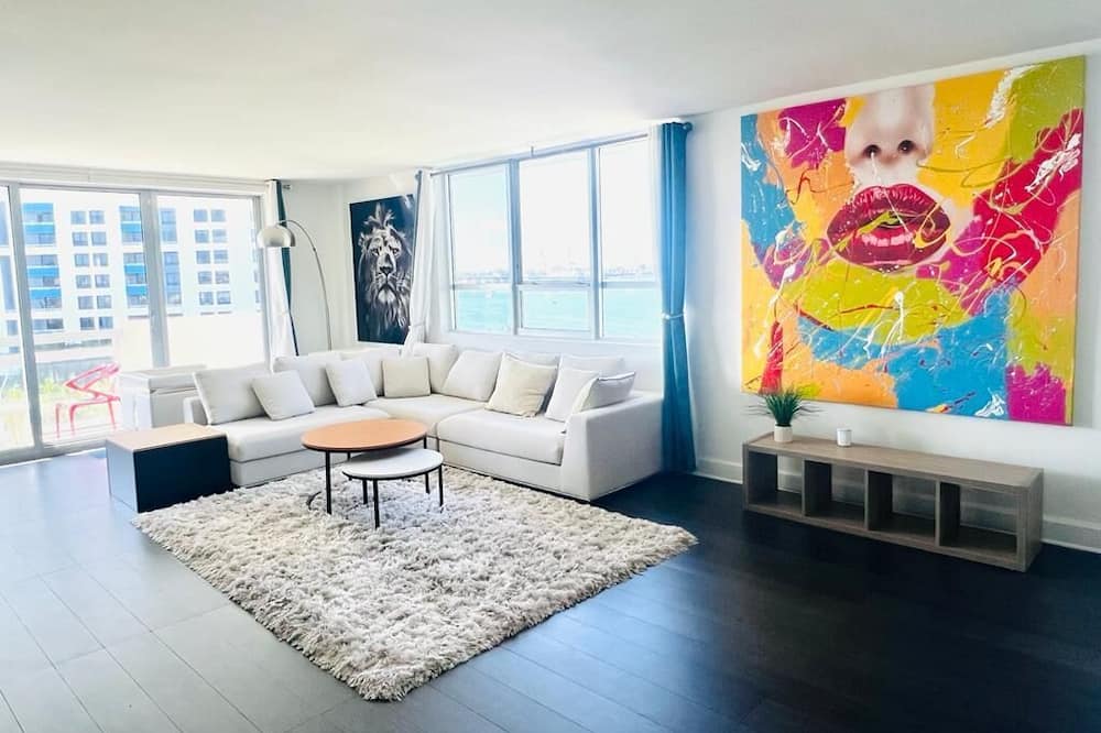 Miami Beach Apartment