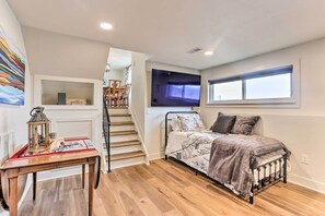 3 chambres, fer et planche à repasser, Wi-Fi, draps fournis