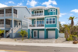 Exterior - PRIME wks still avail. 2/28-3/7 &4/4-4/11 FULL gulf view 220steps to the ocean.  (Fort Myers Beach)