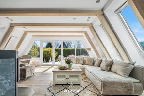 Fernseher, Kamin
