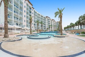 Innenpool, beheizter Pool