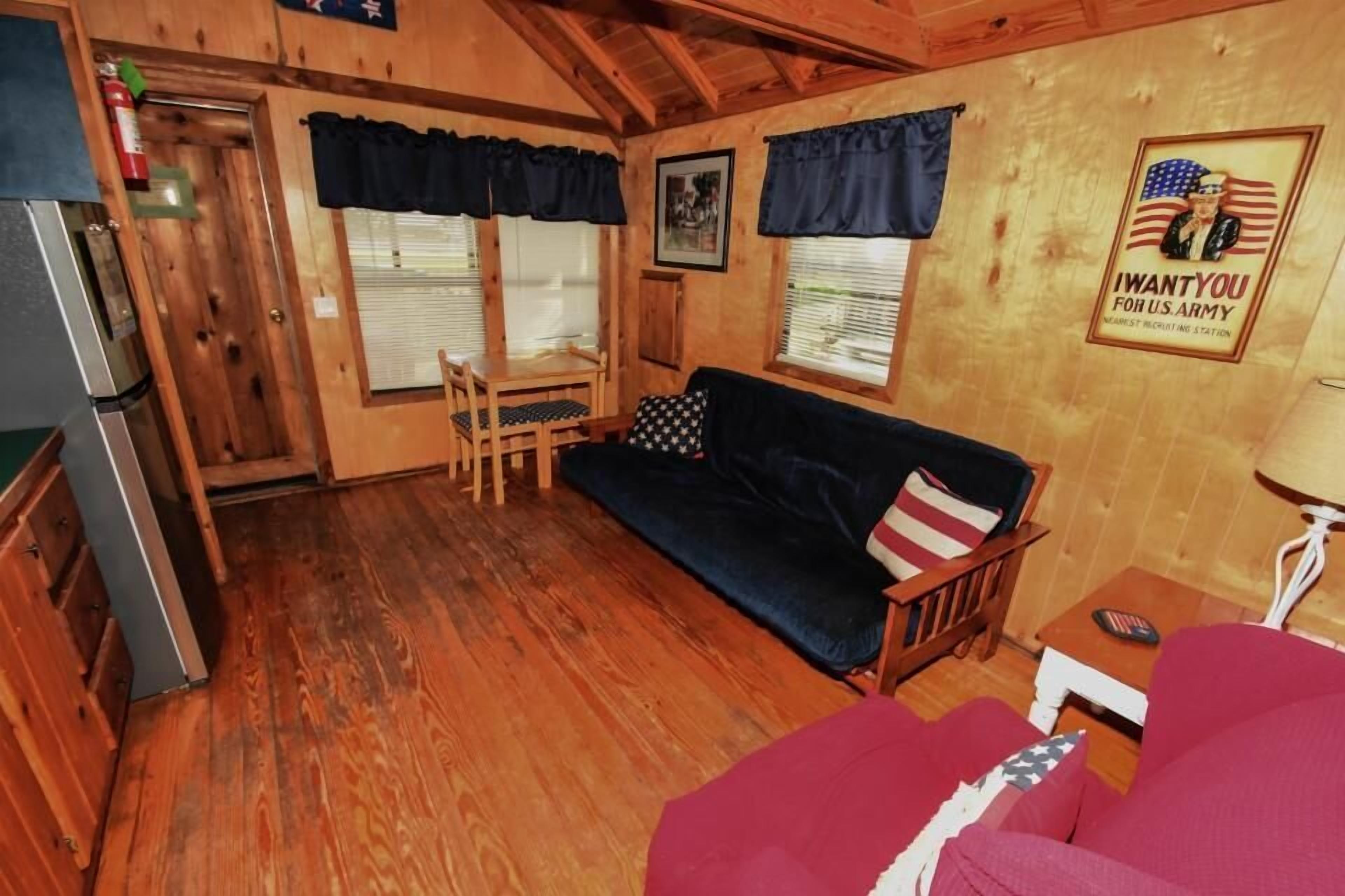 Lake Texoma Cedar Cabin - Uncle Sams Cabin