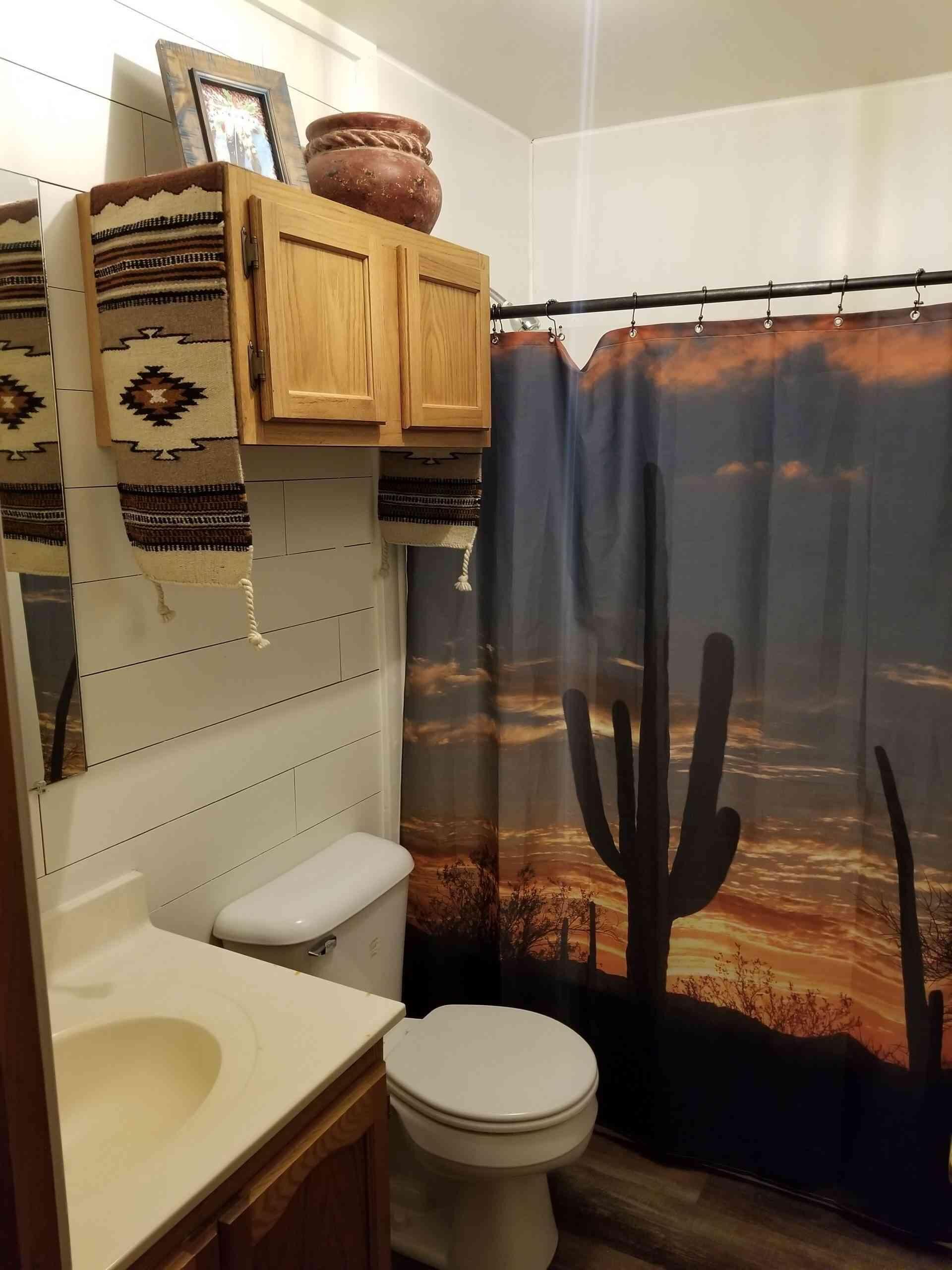 Shower, towels