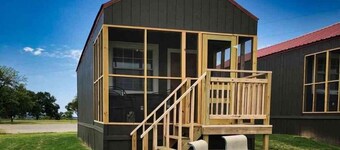 Lake Texoma Lakefront Cabin - Call of the Wild