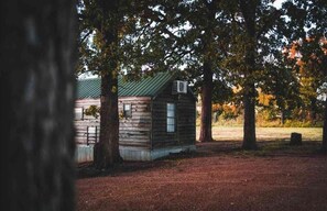 Exterior - Lake Texoma Cedar Cabin (Mead)