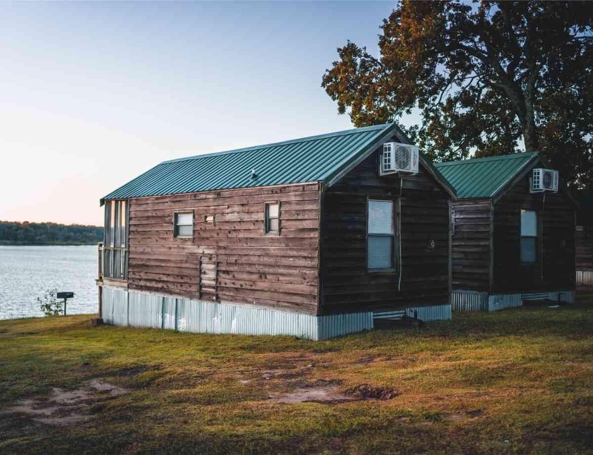 Lake Texoma Cedar Cabin