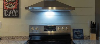 Lake Texoma Vacation Home Dockside Cabin