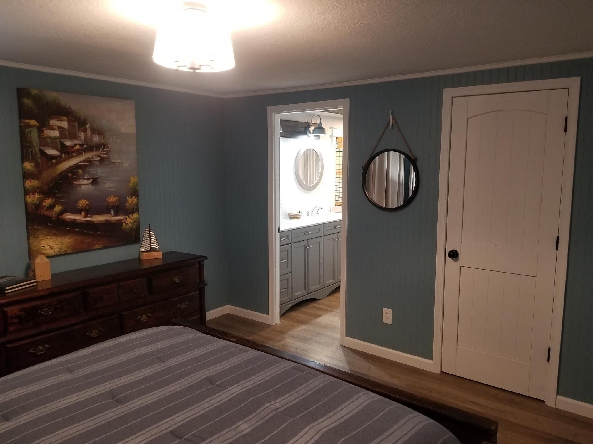 3 間睡房、上網