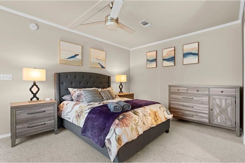 Peaceful Cabin - 8 acres Dripping Springs Venues & Breweries Perfect Location