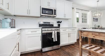 Crestwood Contemporary - Minutes to Downtown!