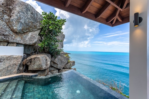 M&M Cooper Bay - The Cooper Bay Villas