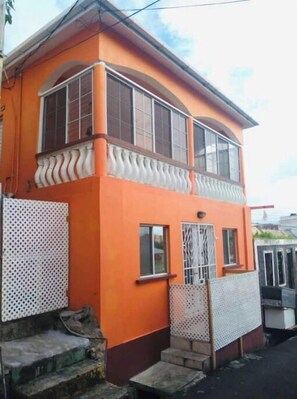 Exterior - Very clean 1-bedroom Apt. in St. Georges, Grenada (Saint George's)